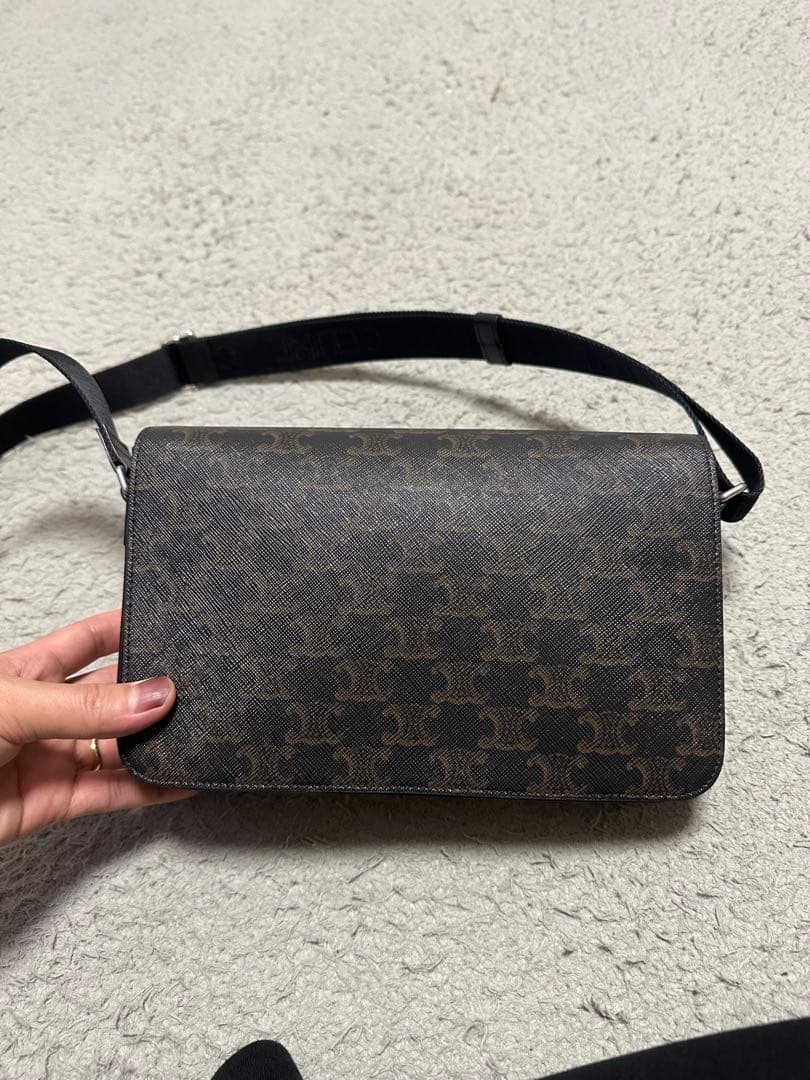 現行品！極美品！CELINEトリオンフ ショルダーバッグ メッセンジャーバッグ