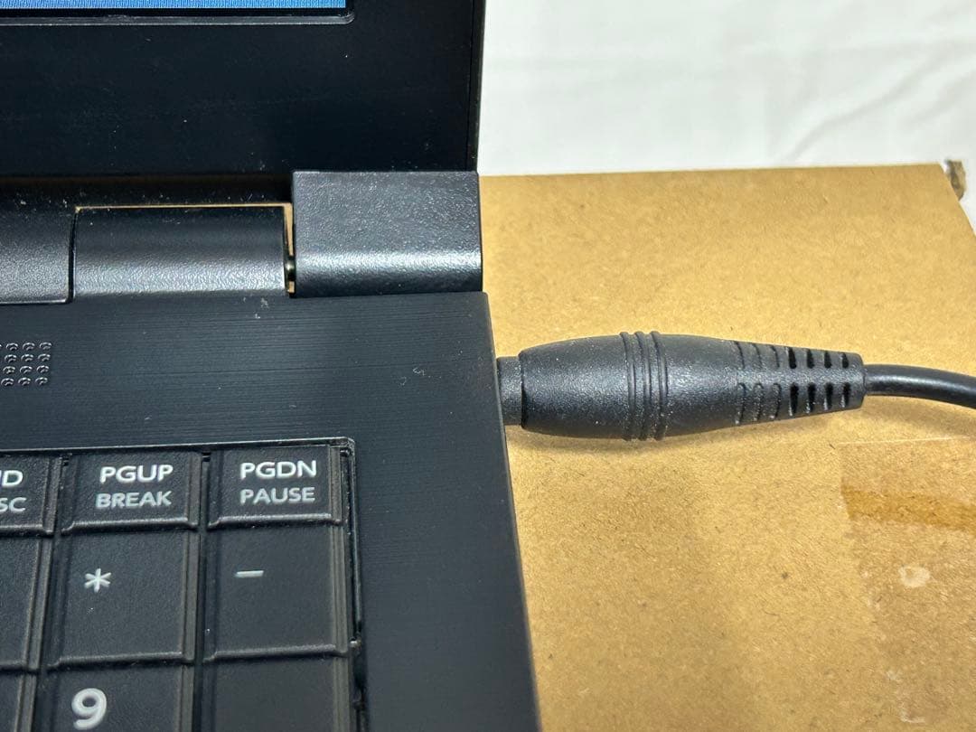 TOSHIBA 15.6型 Win11Pro テンキー オフィス 光学ドライブ