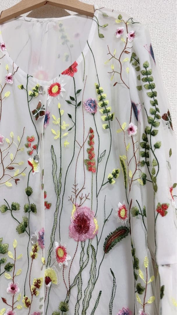 極美品　英国王室御用達オースチンリード AUSTIN REED 花柄総刺繍ワンピ