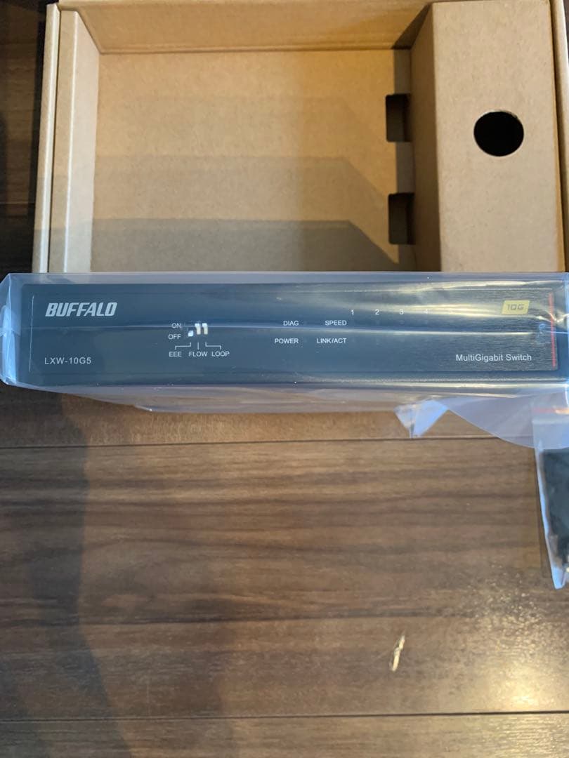 【新品未使用】バッファロー5ポートスイッチングハブ LXW-10G5/N
