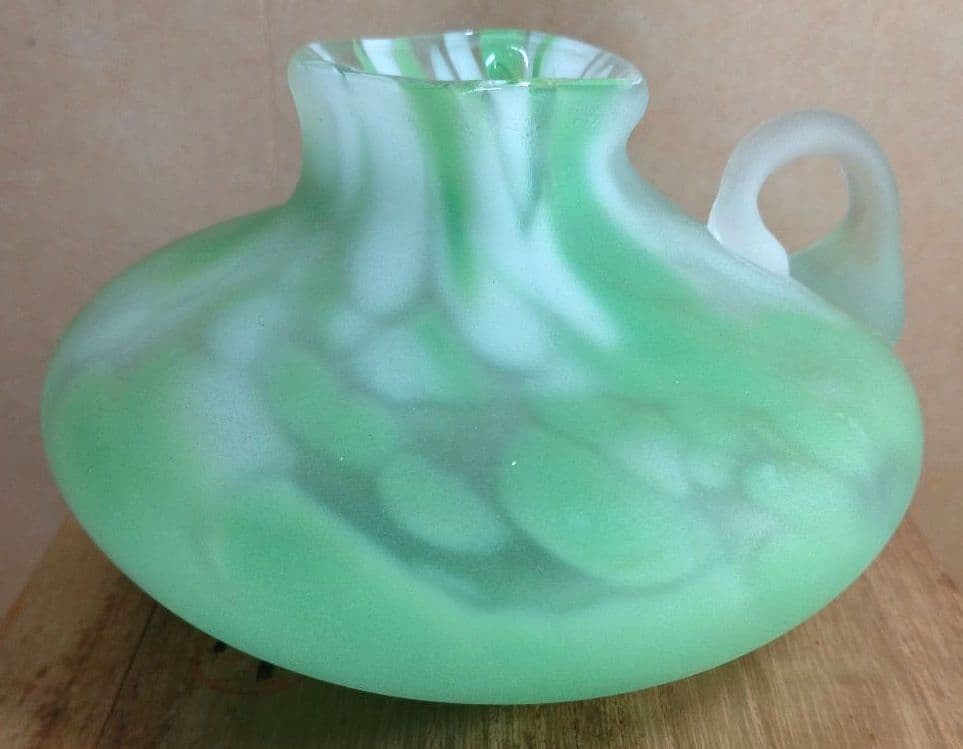 【本物保証】藤田喬平 手吹 花瓶(白,緑系) 共箱 美品