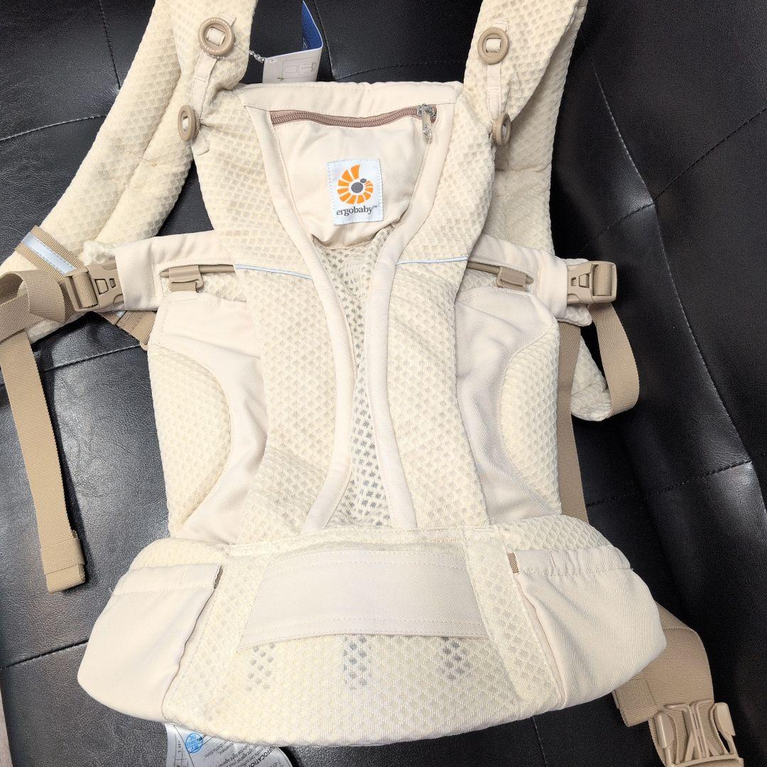 【極美品】エルゴベビー　オムニ ブリーズ　ナチュラルベージュ
