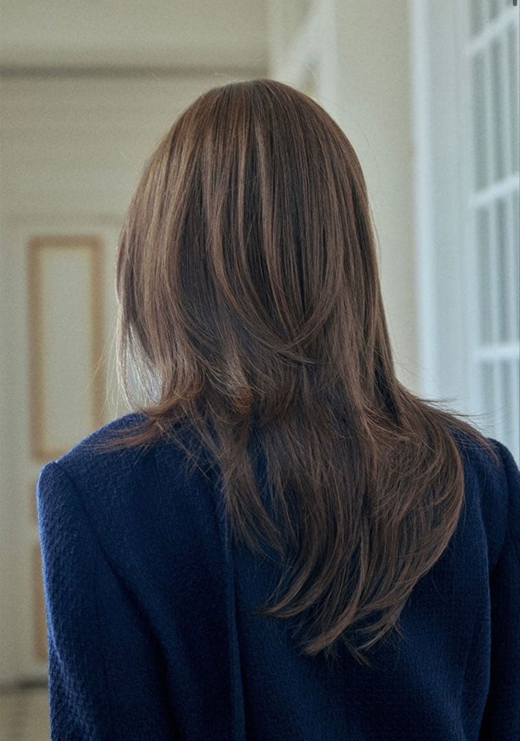 【新品】ピンクエイジ　総手植えフルウィッグ　レイヤードパーマ エミリン