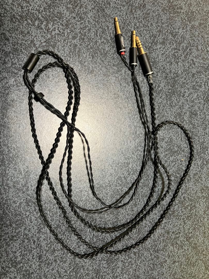 霧降 (Kirifuri) 4.4mm5極バランス/3.5mm2極モノラルミニ