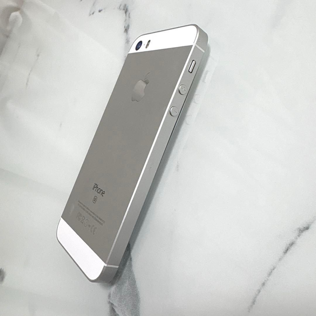 iPhone SE 初代　シルバー