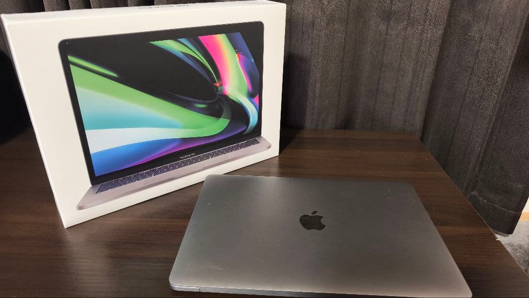 ​【ジャンクMacBook Pro M1 16GB 512GB韓国語キー画面割れ