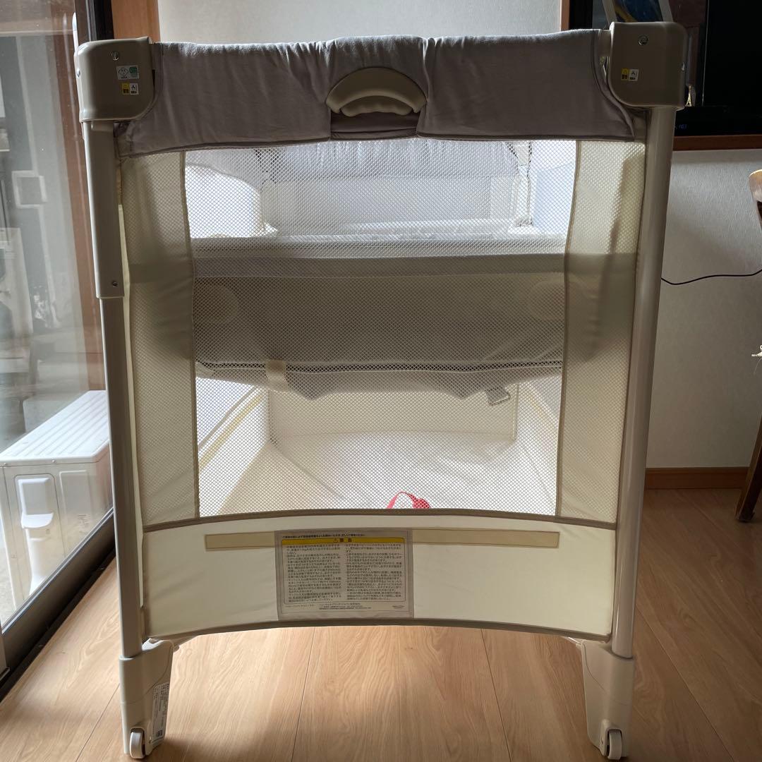 加藤　美品　Aprica ベビーベッド ココネル　エアープラス