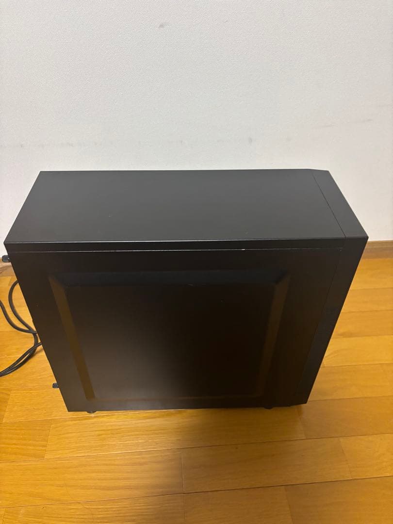 うっすら青光り！シンプルケースの自作ゲーミングPC！新品M.2SSDでサクサク！