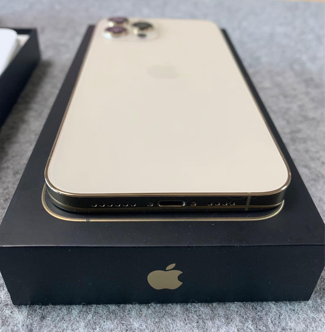 美品 国内版 SIMフリー iPhone12 Pro Max 512GB