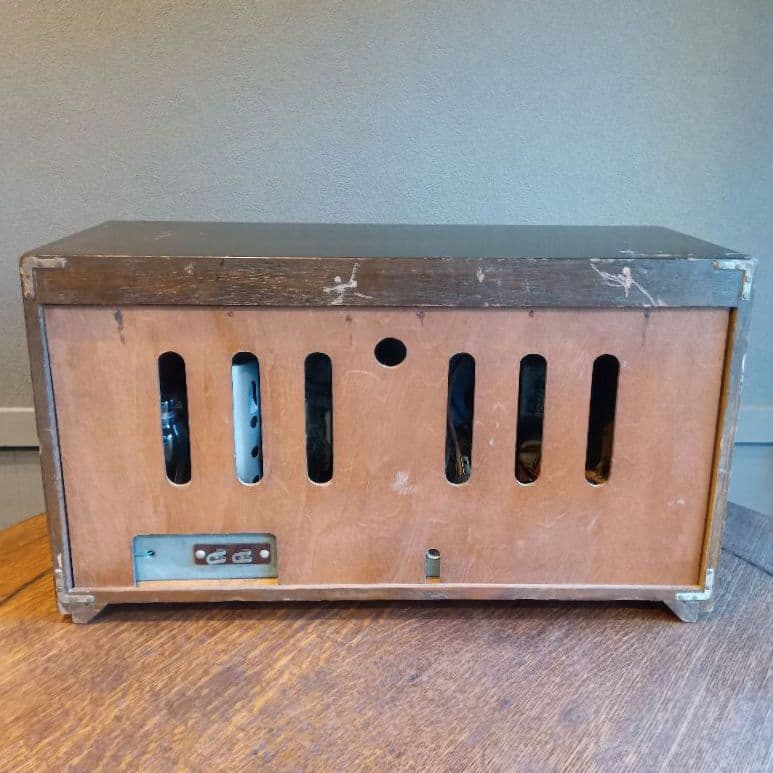 ジャンク品　National Super-Het ラジオ　ヴィンテージ　真空管