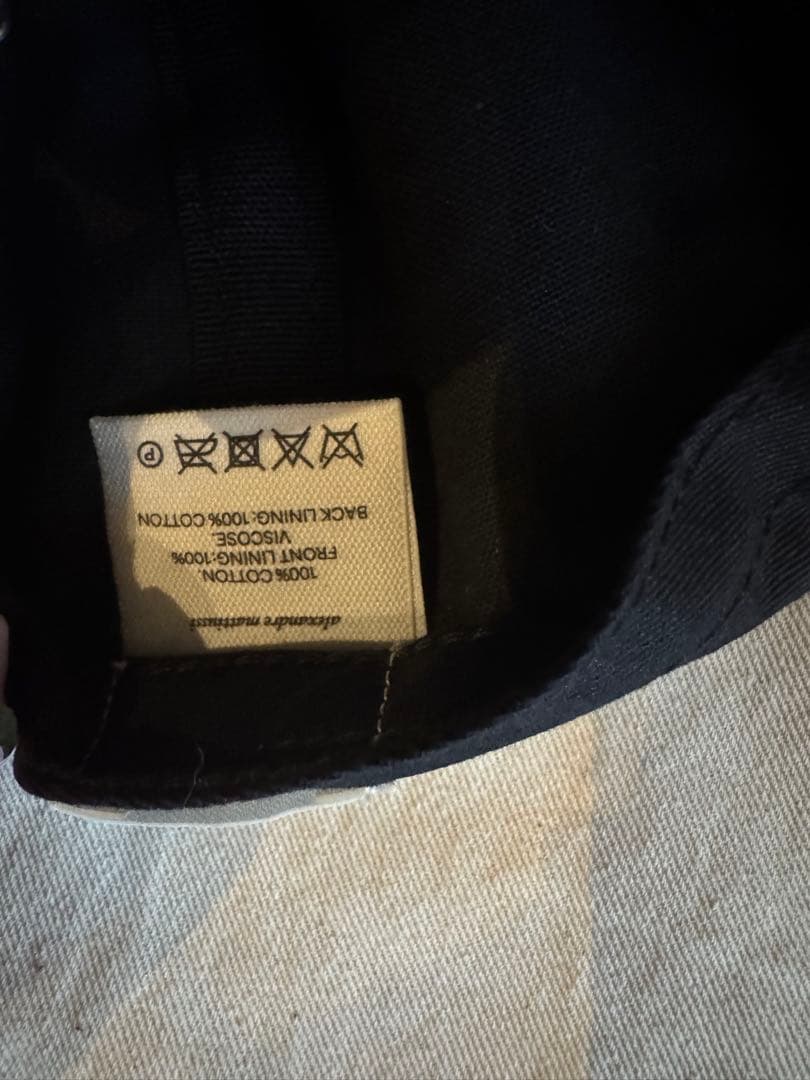 AMI PARIS⭐︎ベースボールキャップ⭐︎フリーサイズ⭐︎アミパリス