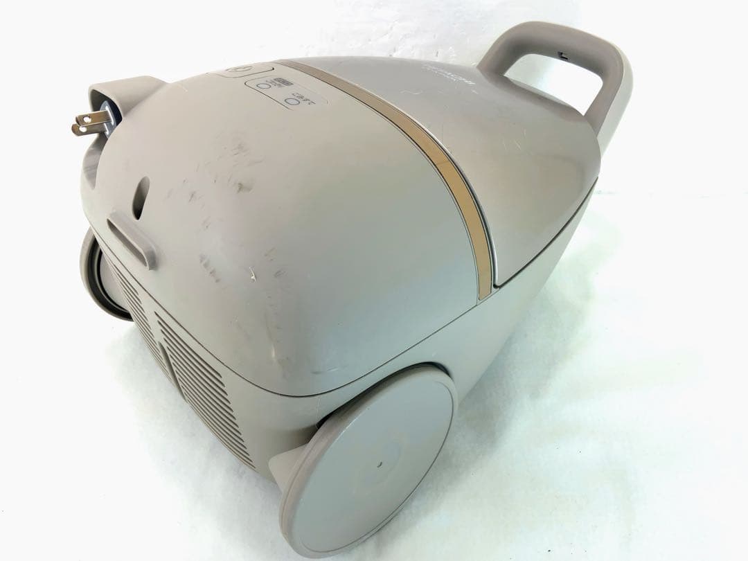 HITACHI 紙パック式クリーナー　かるパック　CV KP90K