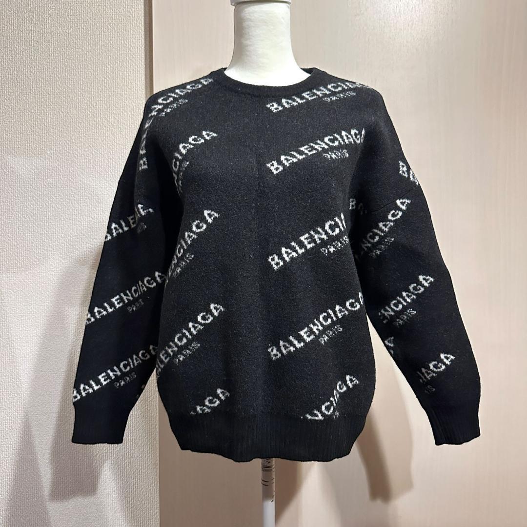 BALENCIAGA ブラック ロゴニットセーター