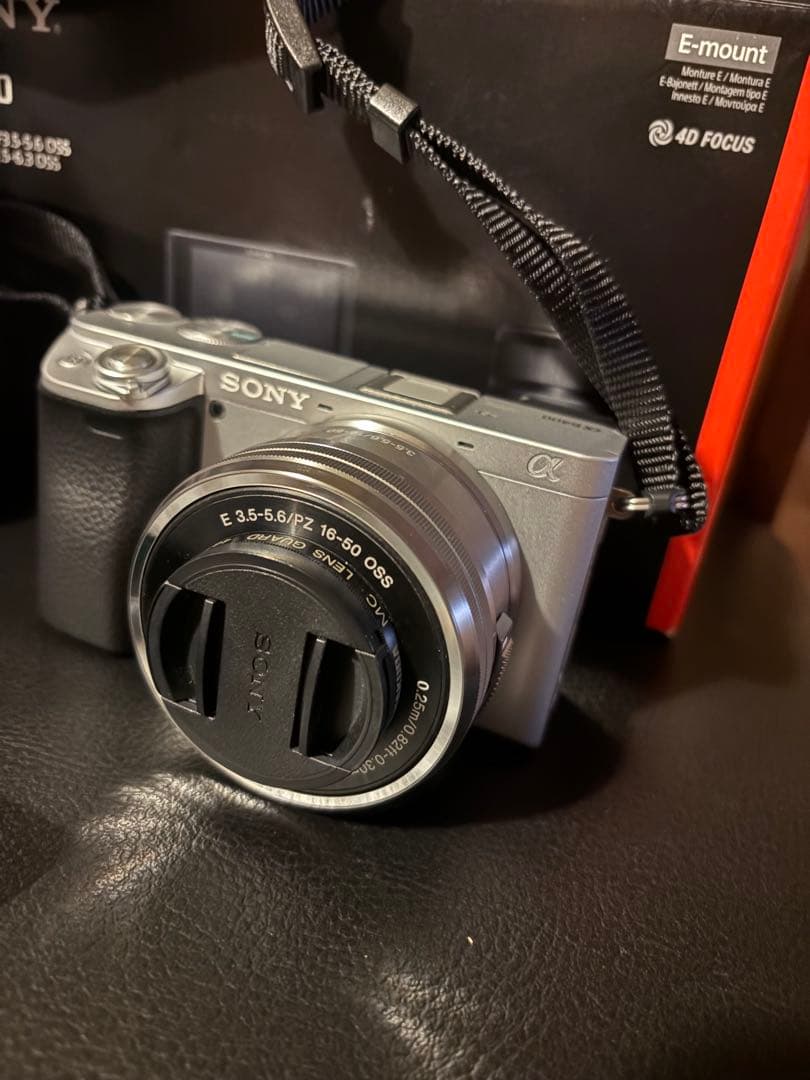 SONY α6400 シルバーモデルEマウント純正バッテリー２個