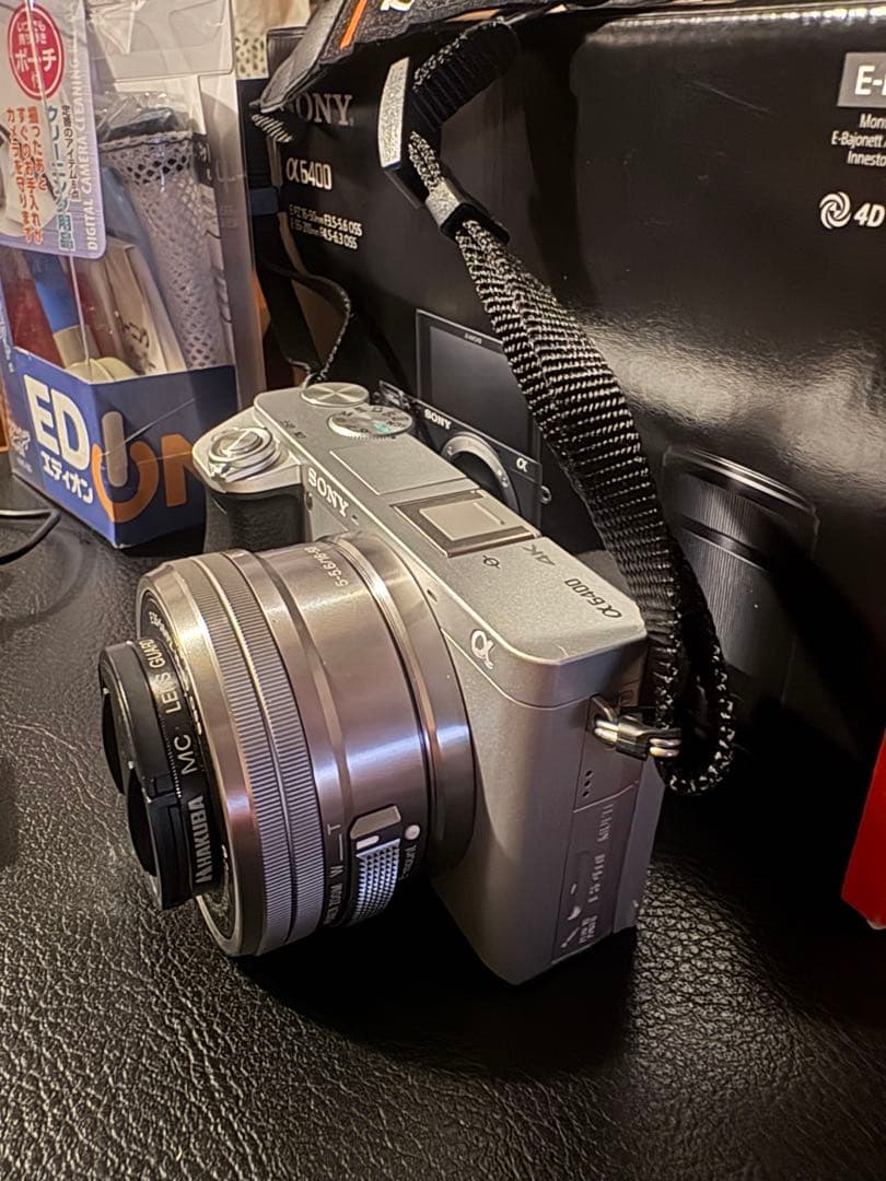 SONY α6400 シルバーモデルEマウント純正バッテリー２個