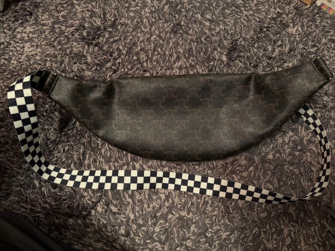 CELINE ボディーバッグ トリオンフ柄