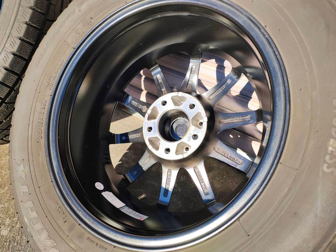 スタッドレスタイヤ４本セットおまけ付215/65R16　ウィンタートランパスTX