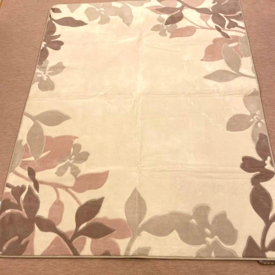 ホットカーペットとホットカーペット用カバー