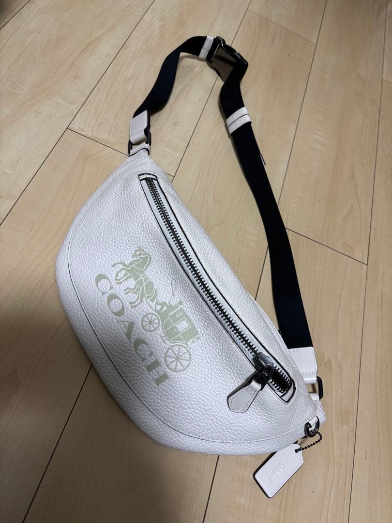 コーチ COACH レザーボディバッグ ホワイト