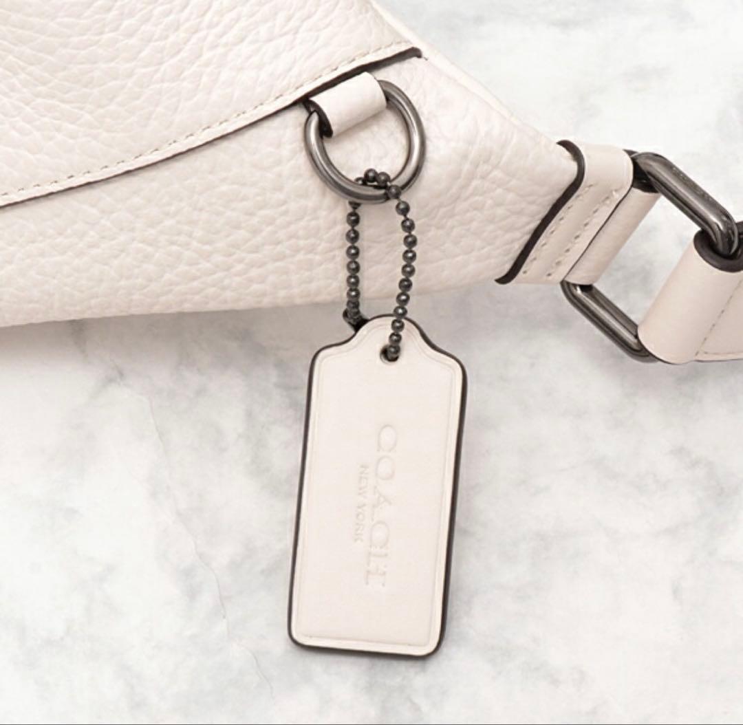 コーチ COACH レザーボディバッグ ホワイト