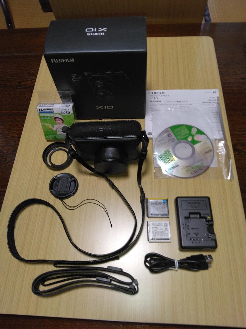 FUJIFILM デジタルカメラX10