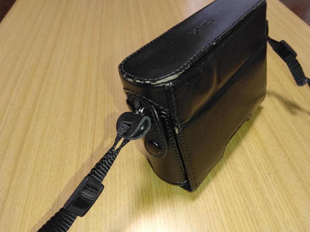 FUJIFILM デジタルカメラX10