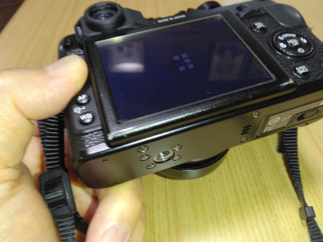 FUJIFILM デジタルカメラX10