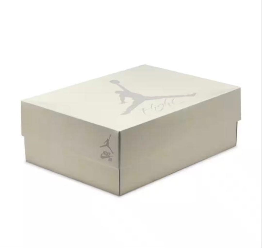 期間限定　ジョーダン4 SB 27.0 新品未使用　最安