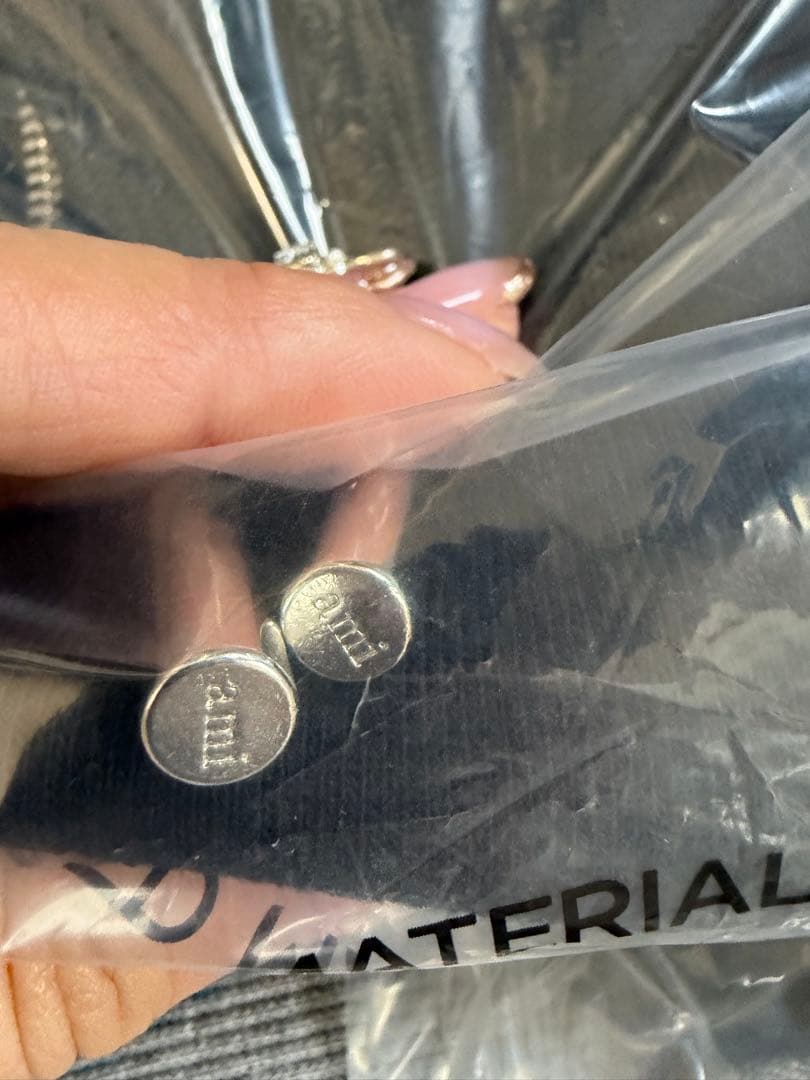 【新品正規品】AMI PARIS アミパリス パーカー ブラック Mハートロゴ