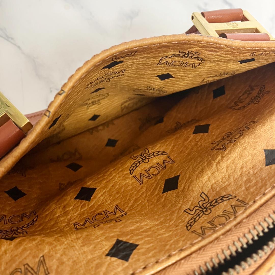 B702【美品】MCM★シボ革 ミニボストンバッグ ブラウン レザー