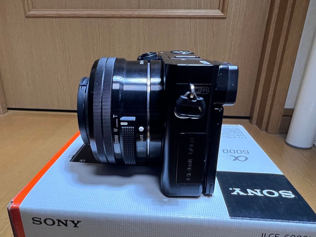SONY α6000 パワーズームレンズ　ミラーレス一眼カメラ