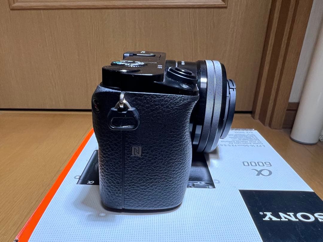 SONY α6000 パワーズームレンズ　ミラーレス一眼カメラ