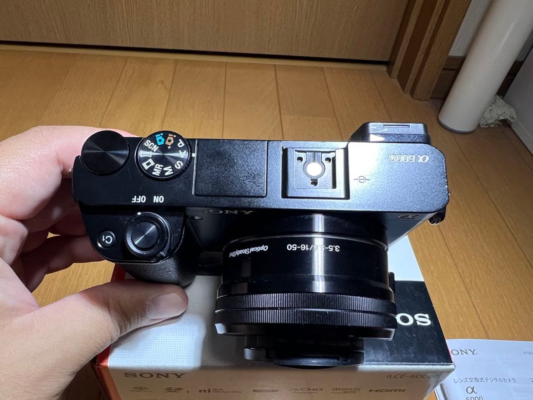 SONY α6000 パワーズームレンズ　ミラーレス一眼カメラ