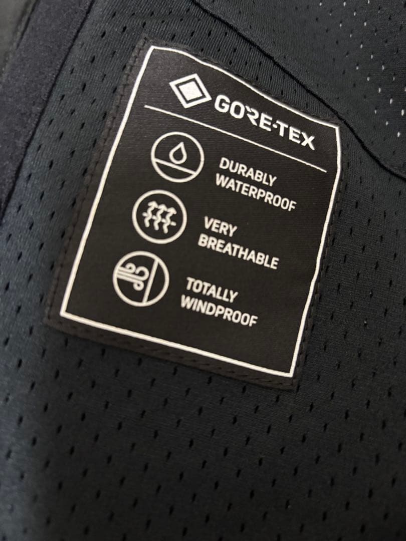 0*2様 現行版VOLCOM ボルコム ゴアテックス ジャケット スノボ ウェア