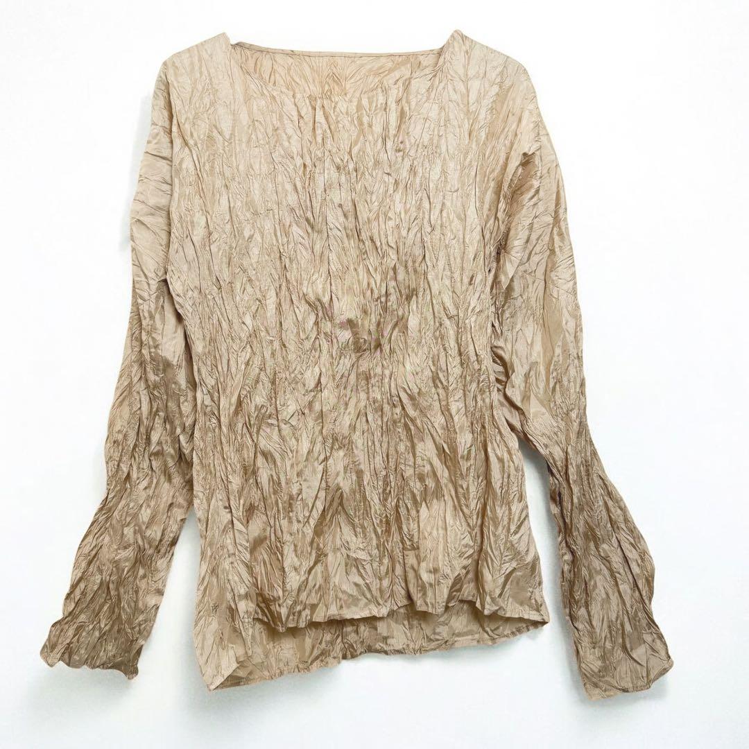 イッセイミヤケ　シワ加工　ブラウス　ベージュ M ヴィヴィアン　パンツ　 2点