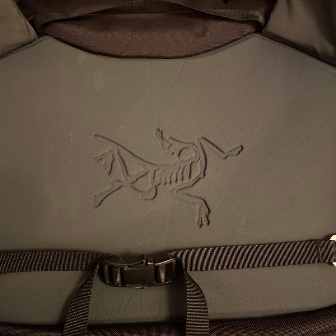 arcteryx アークテリクス ミストラル　MISTRAL メッセンジャー