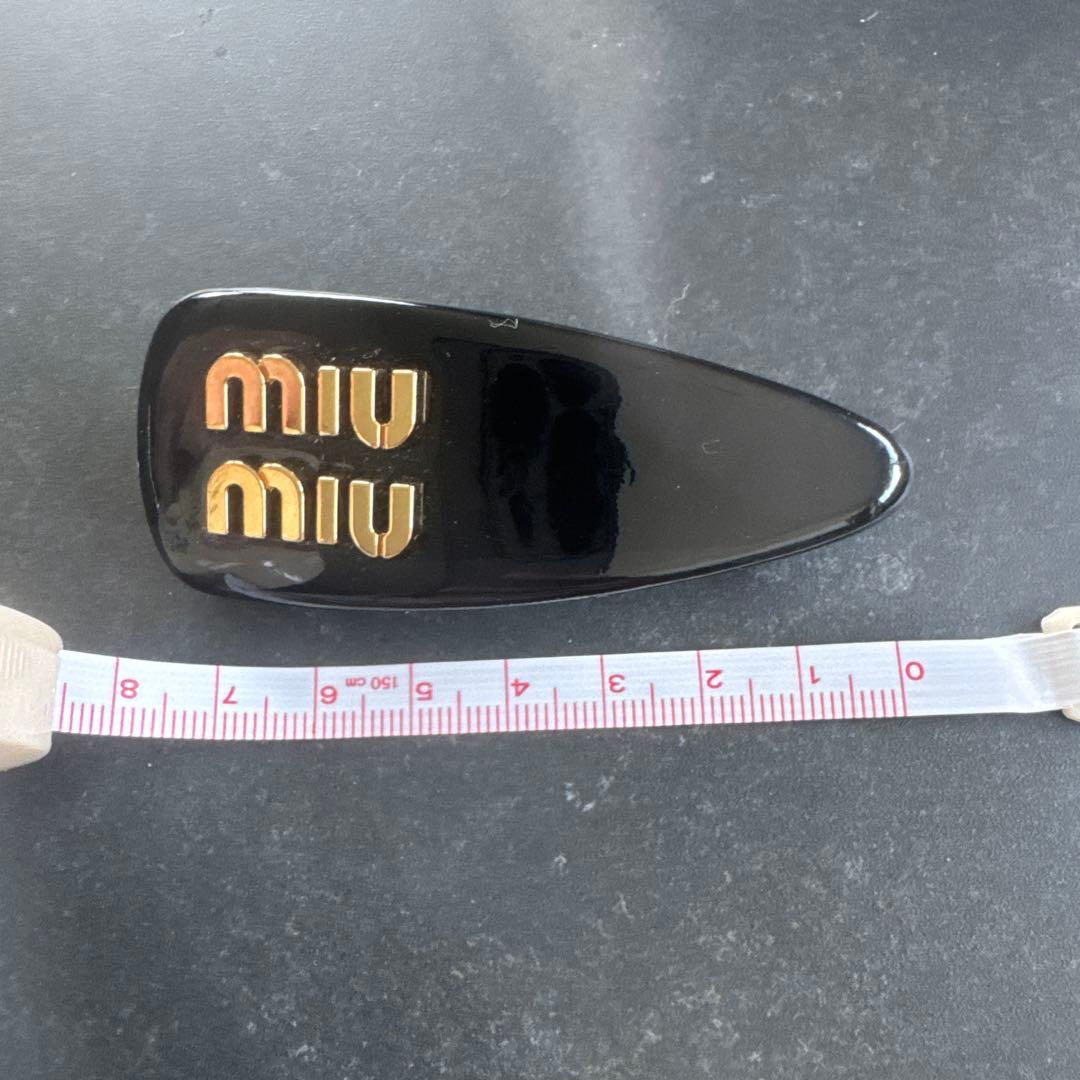 miu miu ミュウミュウ ブラック ヘアピン 約10cm