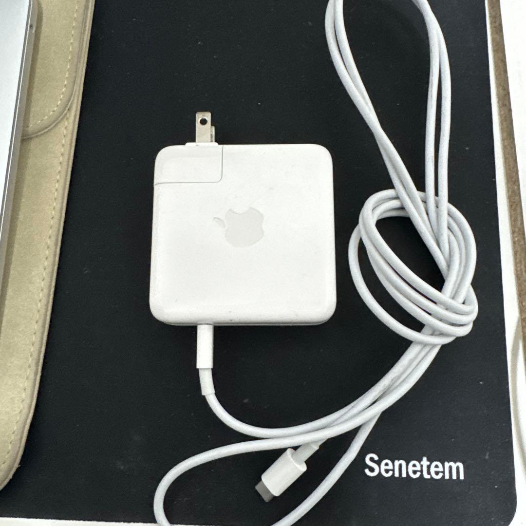 DDD　MacBook Pro (M1, 2020) 16GB