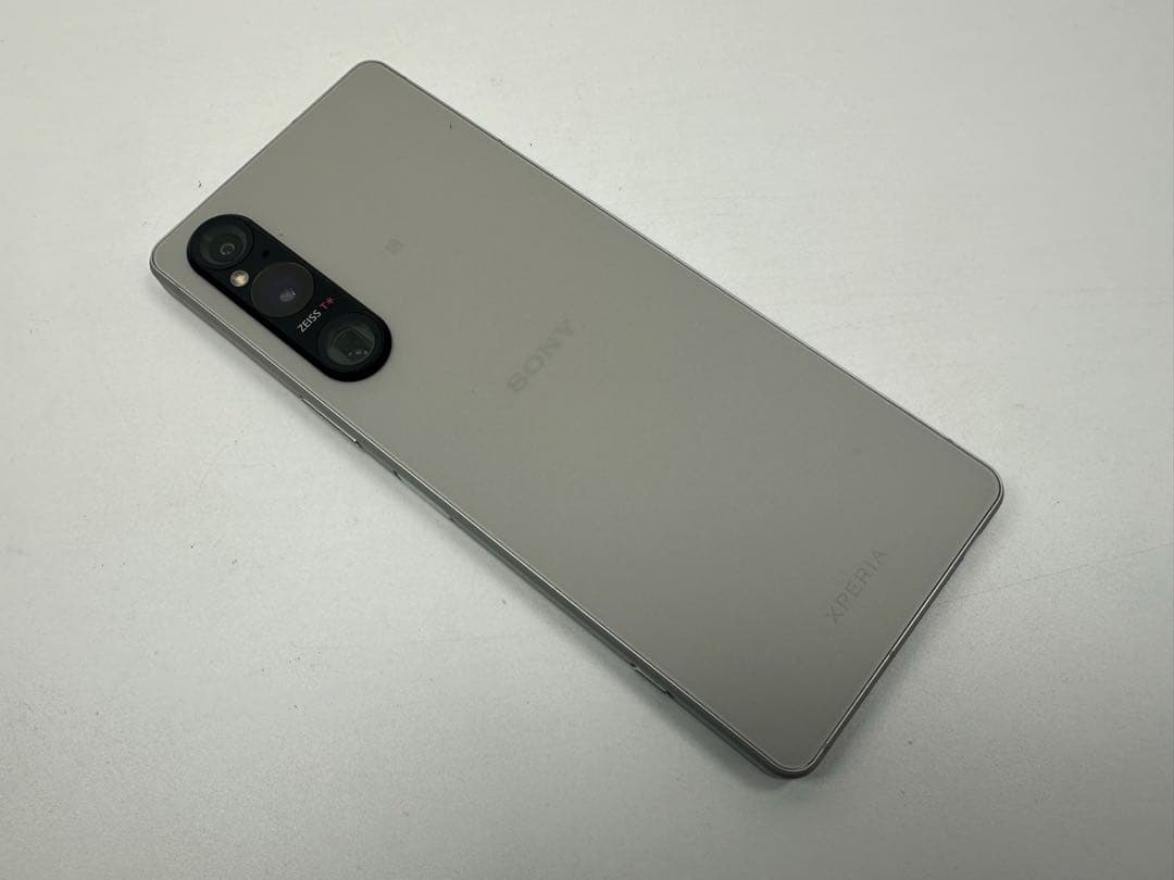 美品 SONY Xperia 1 V SoftBank 256GB シルバー