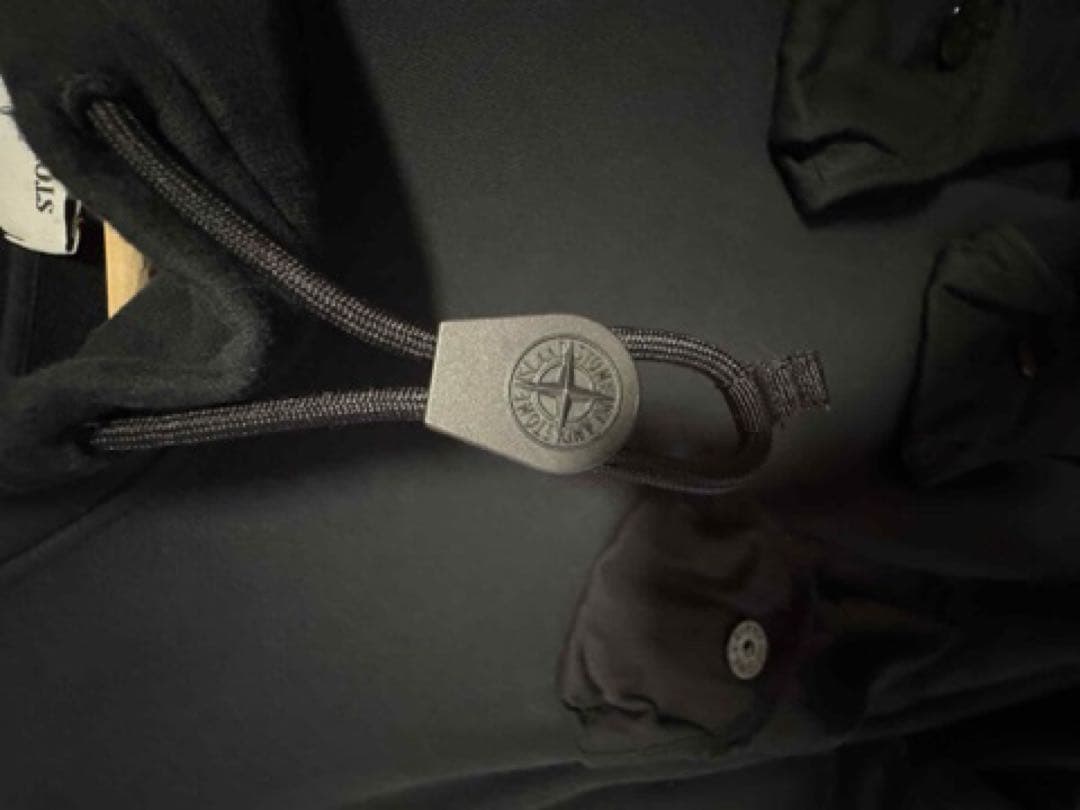 トップス STONE  MULTI POCKET MOCK NECK M