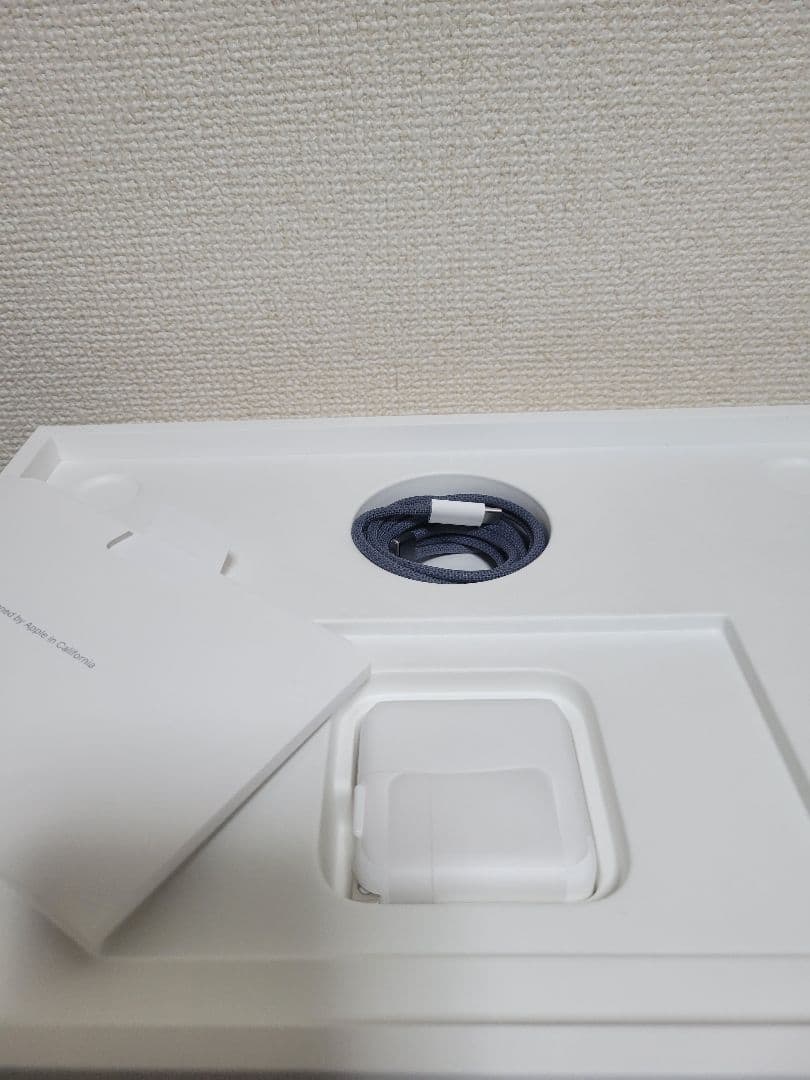 MacBook本体 Macbook Air 2025 M4 16GB/256GB