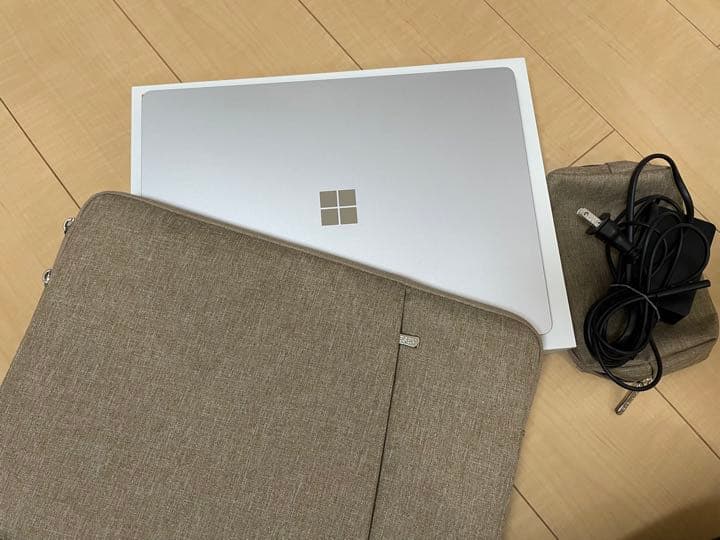 Surface Laptop 3 13.5インチ VGY-00018 ケース付き