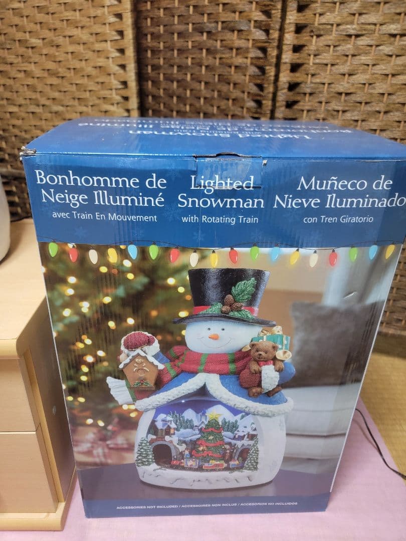 ライトアップスノーマン 動く列車付き