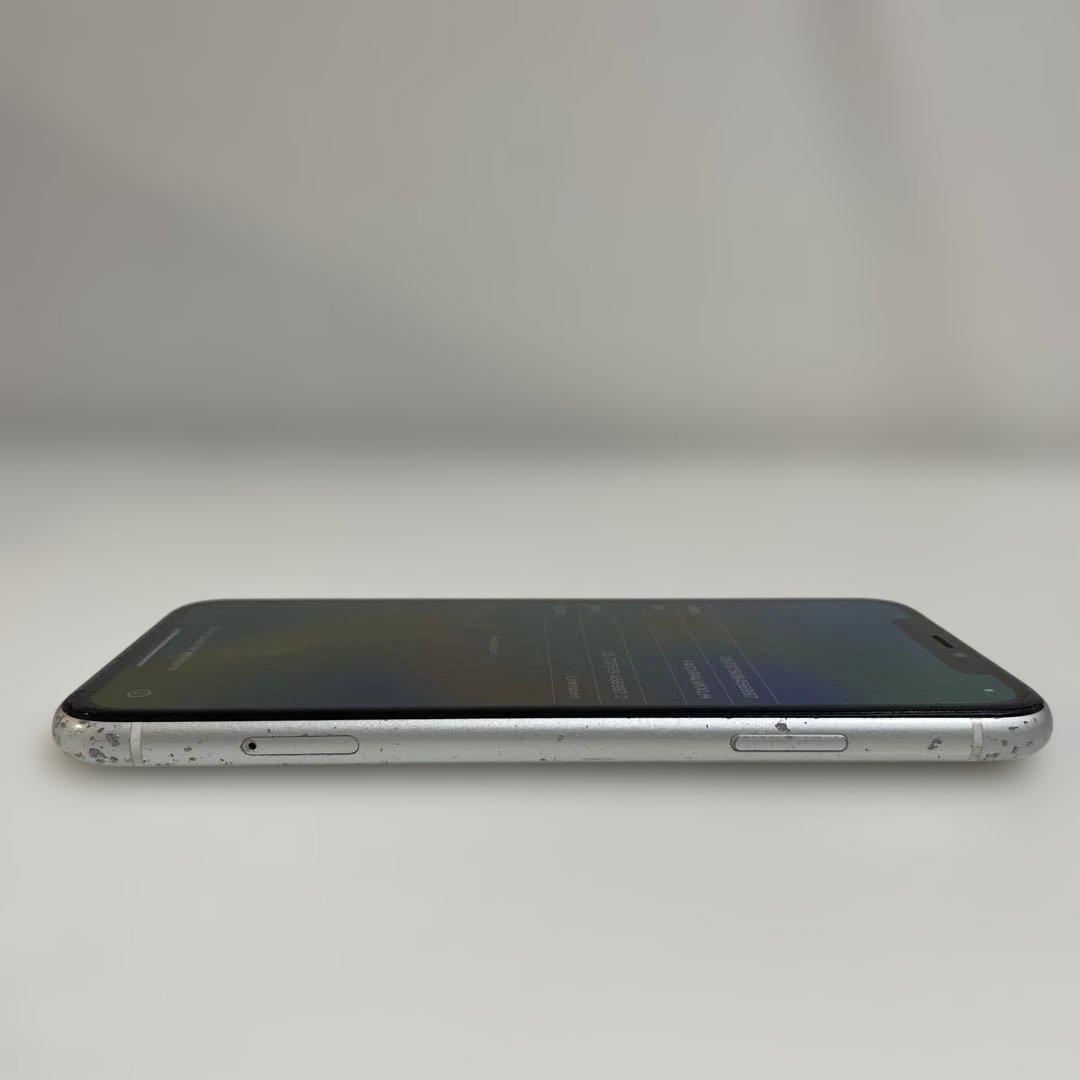 iPhone XR ホワイト 128GB バッテリー最大容量79%