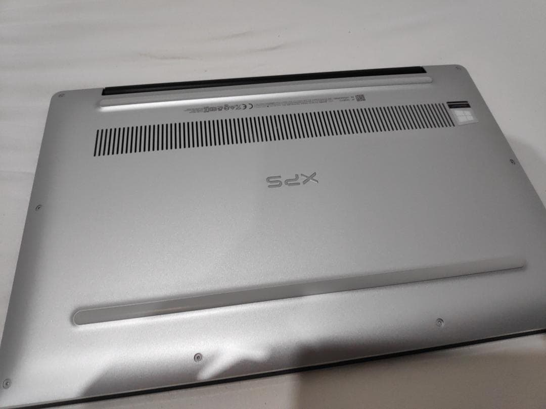 Windowsノート本体 Dell XPS13 9380 i5-8265U 8GB 256GB 11Pro