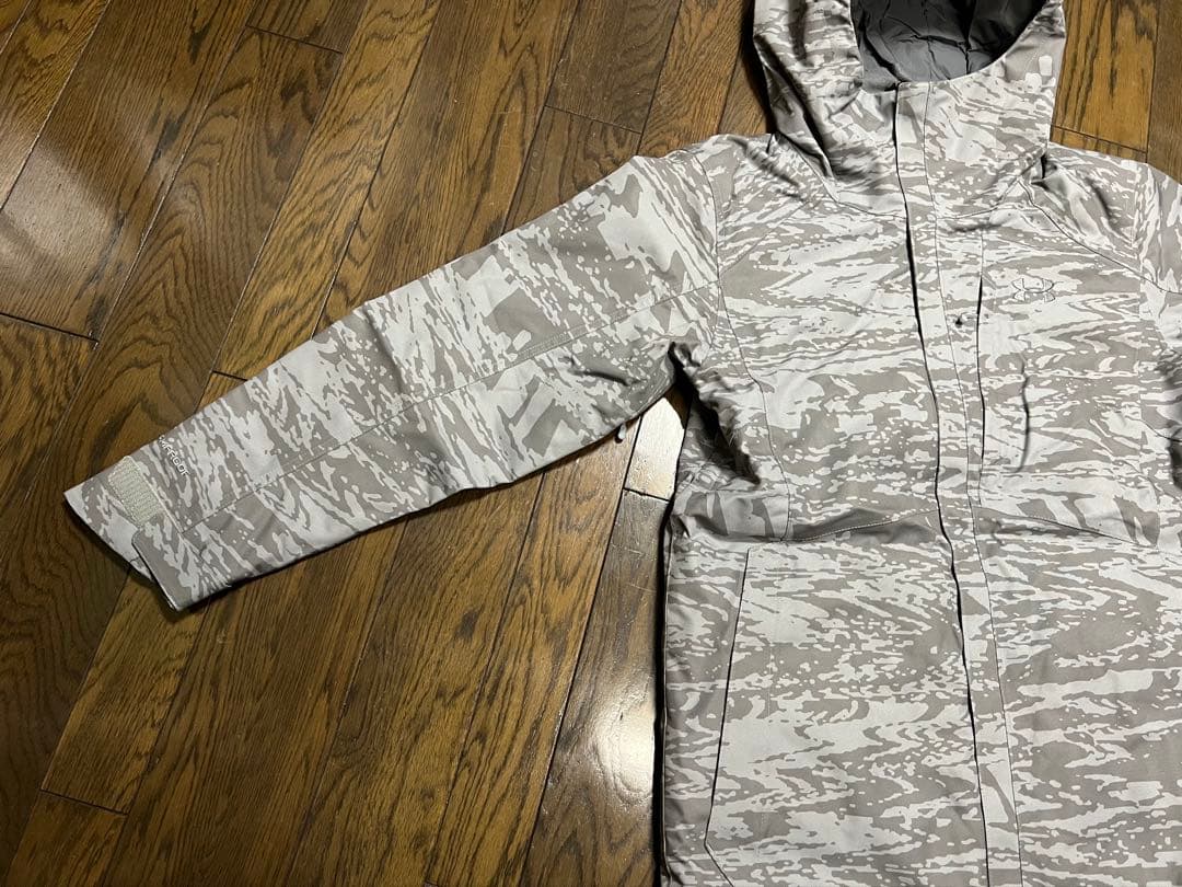 ふ*む様 【超美品】Under Armour スノーボードウェア LG/G グレ