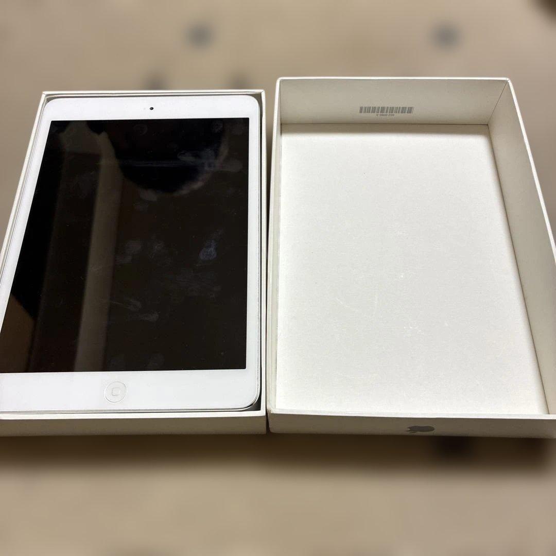 Apple iPad mini 箱付き　ケーブル類なし