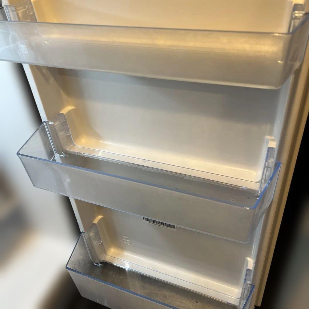 【するめいか様】ハイセンス　冷蔵庫　162l hr-d15fb