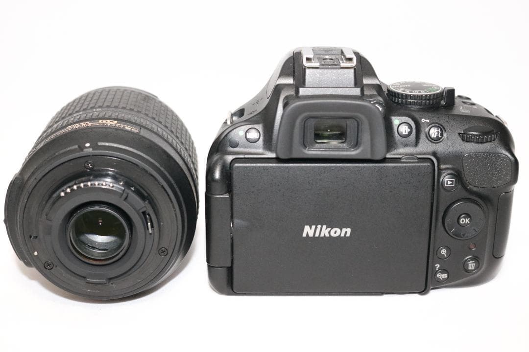中望遠レンズ 大人気⭐ NIKON D5200 ⭐初心者入 門セット⭐ 一眼レフ