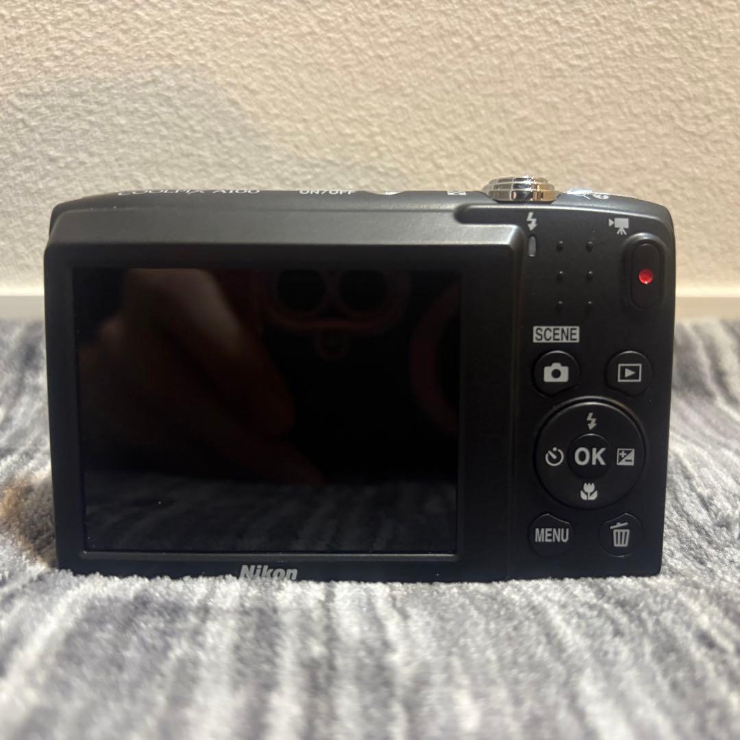【極美品】Nikon COOLPIX A100 シルバー